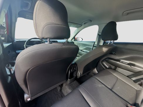 Used 2025 Hyundai Kona SEL image 21