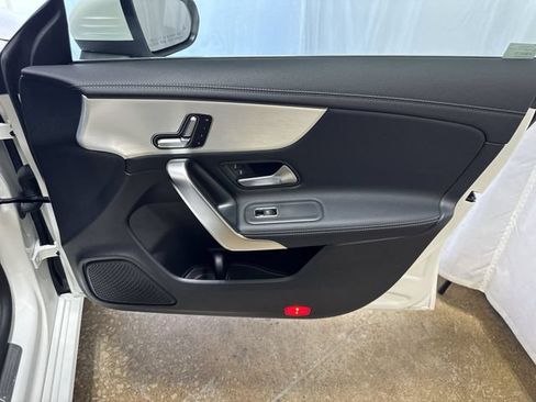 Used 2025 Mercedes-Benz CLA 250 image 26