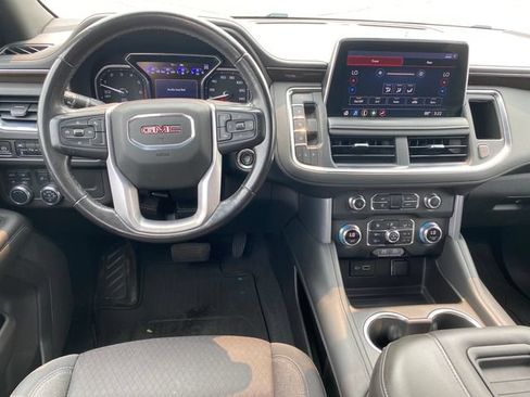 Used 2021 GMC Yukon XL SLE w/ Gmc Pro Safety Plus Package AWD/4WD image 7