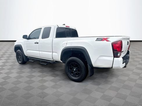 Used 2021 Toyota Tacoma SR w/ SX Package AWD/4WD image 8