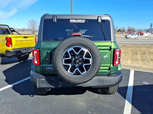 Used 2023 Ford Bronco Outer Banks image 4