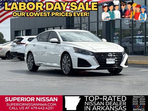Used 2025 Nissan Altima 2.5 SL AWD/4WD image 1