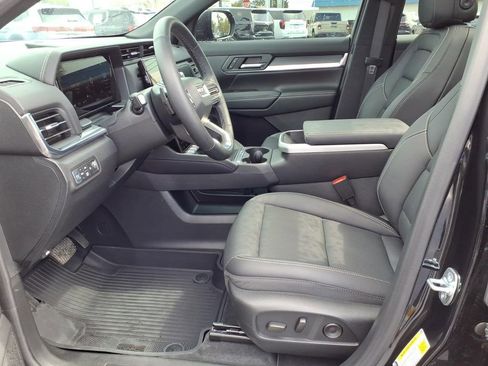 Used 2026 GMC Terrain Elevation w/ Elevation Premium Package AWD/4WD image 9