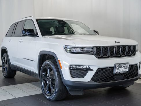 Certified 2023 Jeep Grand Cherokee Limited w/ Black Appearance Package AWD/4WD image 1