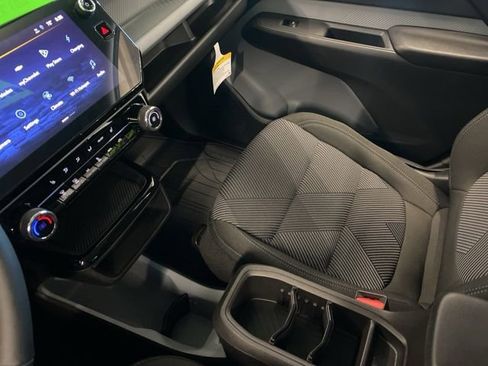 New 2027 Chevrolet Bolt LT w/ Comfort Package FWD image 17