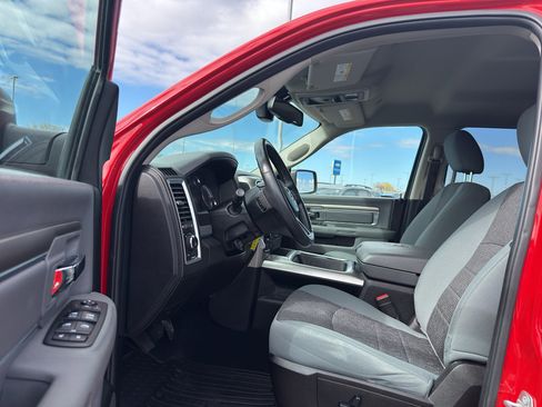 Used 2019 RAM 1500 Big Horn AWD/4WD image 11