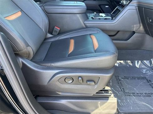 Used 2024 GMC Sierra 2500 AT4 w/ Technology Package image 14