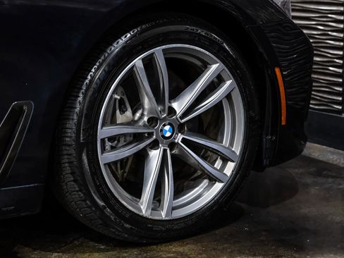 Used 2019 BMW 740i xDrive w/ Executive Package AWD/4WD image 57