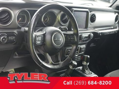 Used 2021 Jeep Wrangler Sport AWD/4WD image 33
