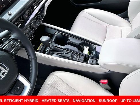 Used 2025 Honda Accord Touring image 18