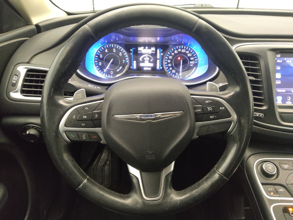 Used 2016 Chrysler 200 Limited Platinum w/ Comfort & Convenience Group FWD image 22