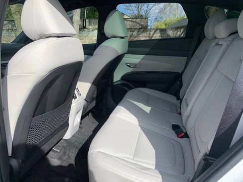 Certified 2025 Hyundai Tucson Limited image 19