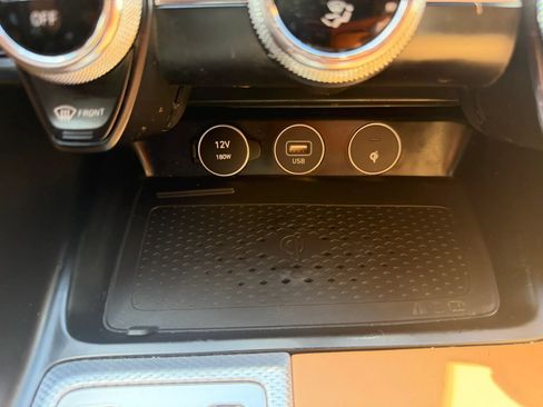 Used 2022 Genesis G70 2.0T w/ Prestige Package AWD/4WD image 27