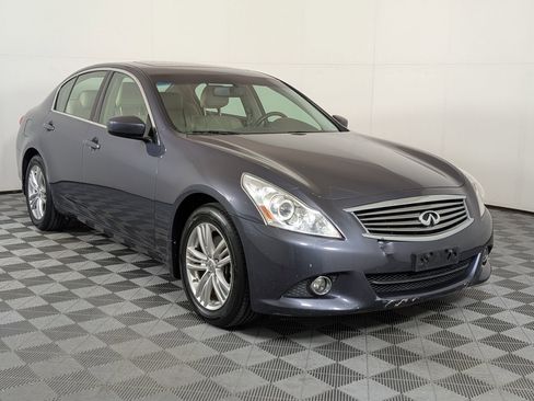 Used 2010 INFINITI G37 x w/ Premium Pkg image 8