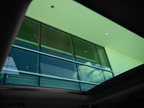 New 2026 BMW X2 xDrive28i w/ Technology Package image 24