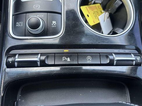 Used 2018 Kia Stinger Premium image 34