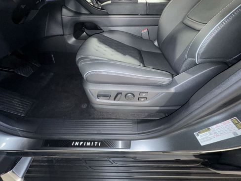 New 2026 INFINITI QX80 Autograph image 16