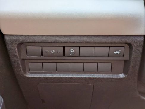 New 2026 Mitsubishi Outlander SE image 27