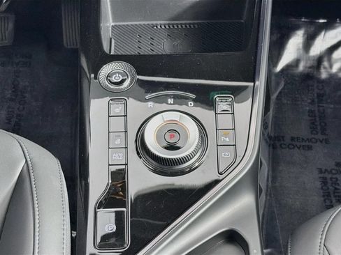 Used 2025 Kia Niro Wind w/ Wind Preserve Package FWD image 17