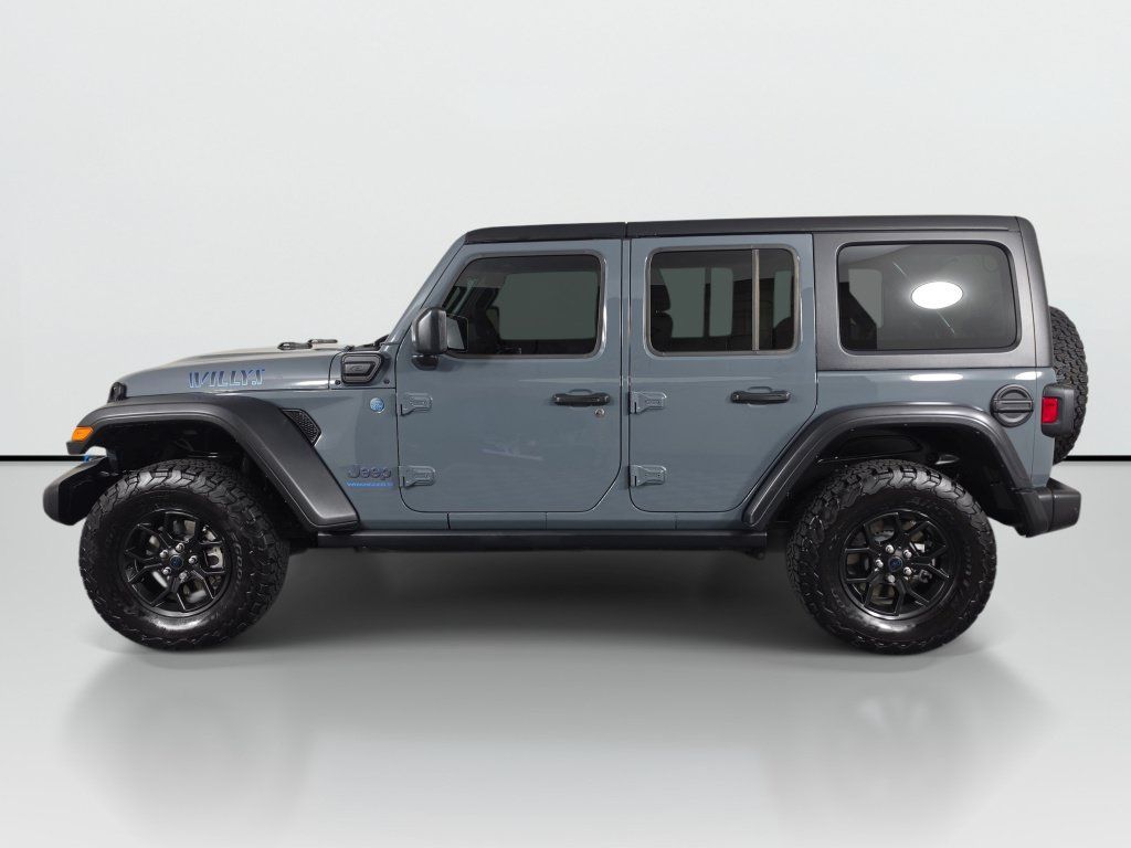 Used 2024 Jeep Wrangler Unlimited AWD/4WD image 2