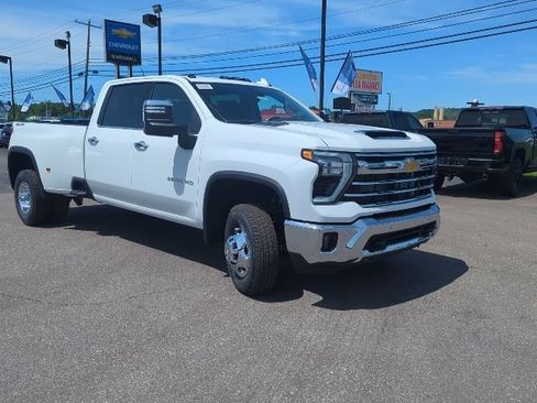 New 2026 Chevrolet Silverado 3500 LTZ w/ LTZ Plus Package AWD/4WD image 5