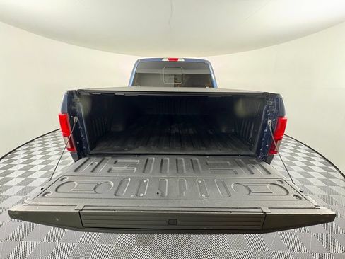 Used 2019 Ford F150 Lariat w/ Equipment Group 502A Luxury AWD/4WD image 10