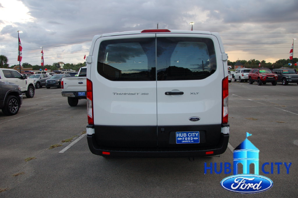 Used 2023 Ford Transit 350 XLT RWD image 4