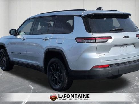 Certified 2024 Jeep Grand Cherokee L Laredo image 3