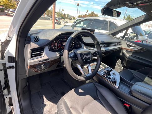 Used 2019 Audi Q7 2.0T Premium Plus w/ Premium Plus Package AWD/4WD image 9