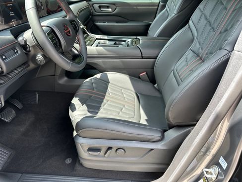 New 2025 Nissan Armada PRO-4X image 9