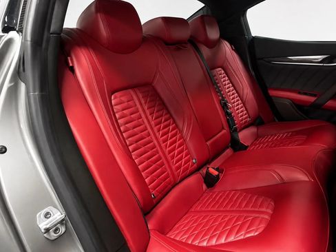 Used 2021 Maserati Ghibli Trofeo RWD image 22