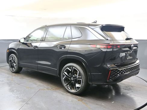 New 2026 Volkswagen Tiguan SEL R-Line image 3