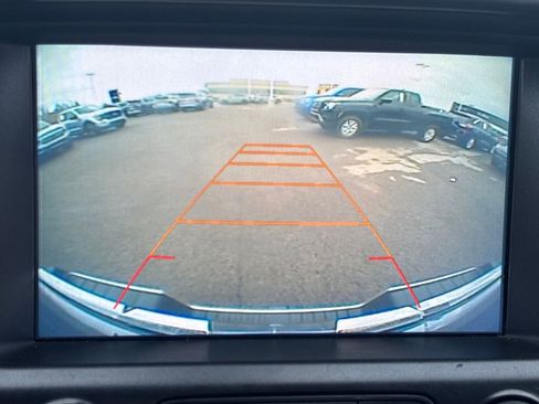 Used 2017 GMC Canyon SLE w/ All Terrain Package image 40