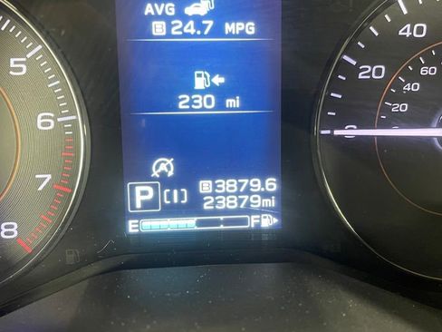 Used 2023 Subaru Crosstrek 2.0i Premium AWD/4WD image 9