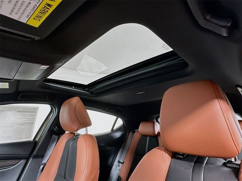 New 2025 MAZDA MAZDA3 Carbon image 11