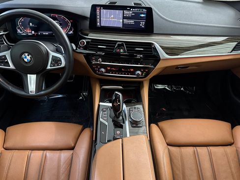 Used 2020 BMW 530i w/ M Sport Package RWD image 16
