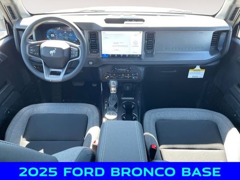 New 2025 Ford Bronco 4-Door image 10