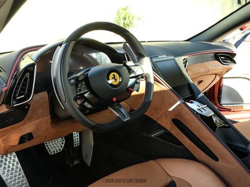 Used 2025 Ferrari Roma Spider RWD image 33