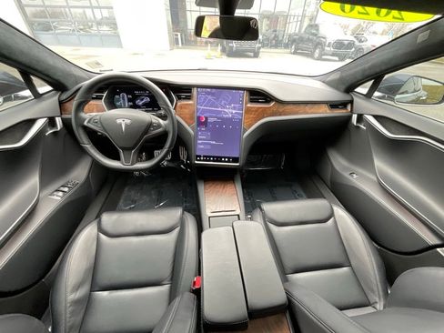 Used 2020 Tesla Model S Performance image 8