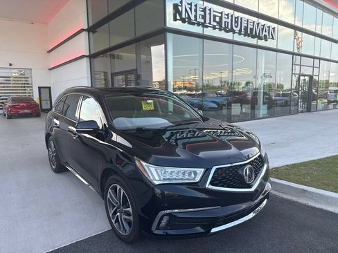 Used 2017 Acura MDX SH-AWD w/ Advance Package image 3