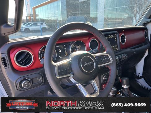 Used 2023 Jeep Gladiator Rubicon w/ Trailer Tow Package image 6
