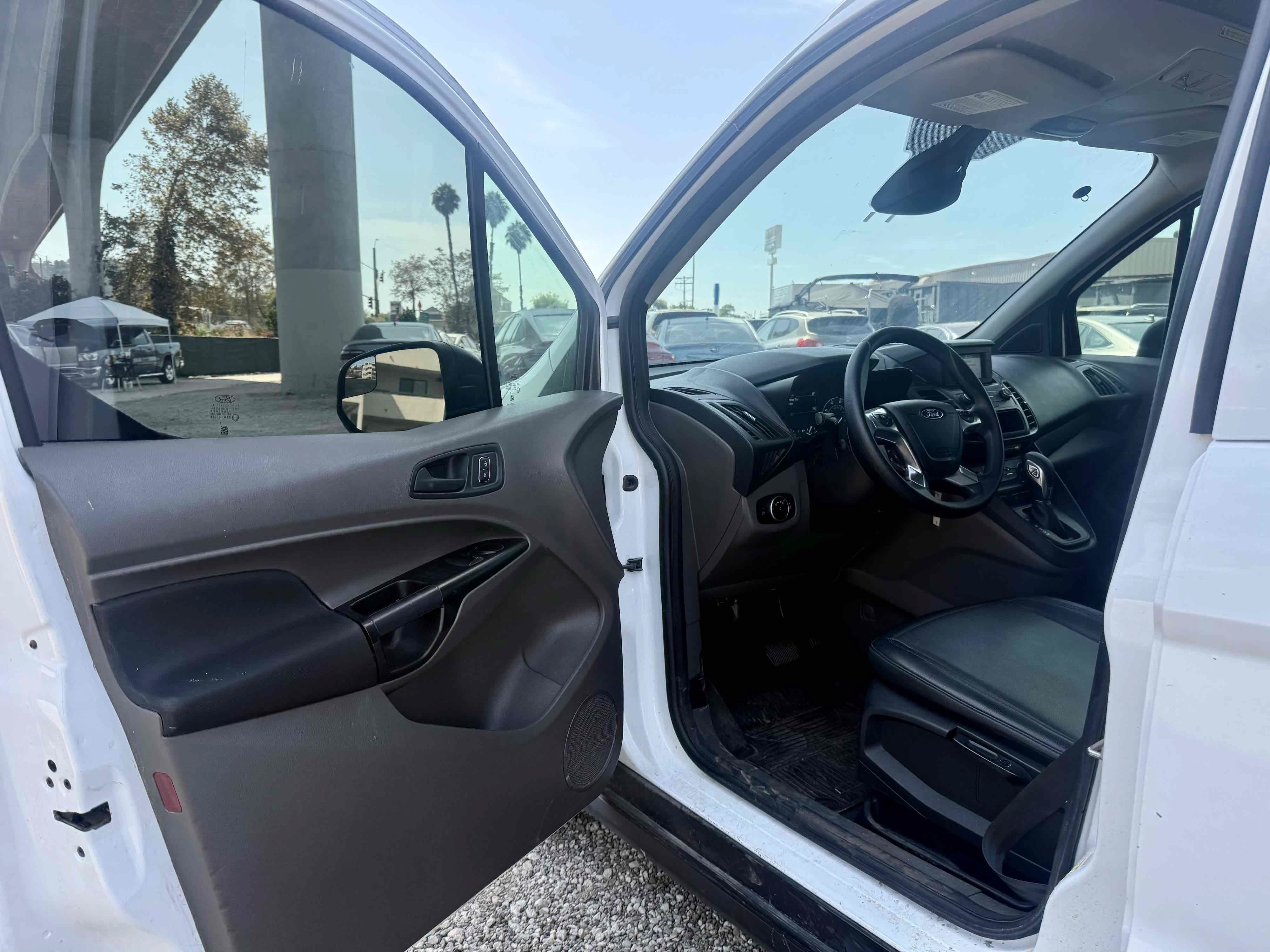 Used 2020 Ford Transit Connect XL FWD image 15