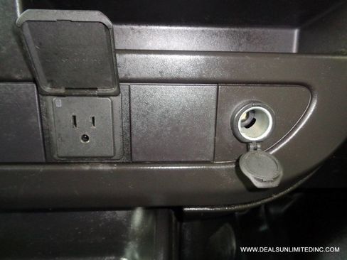 Used 2021 Chevrolet Express 2500 image 14