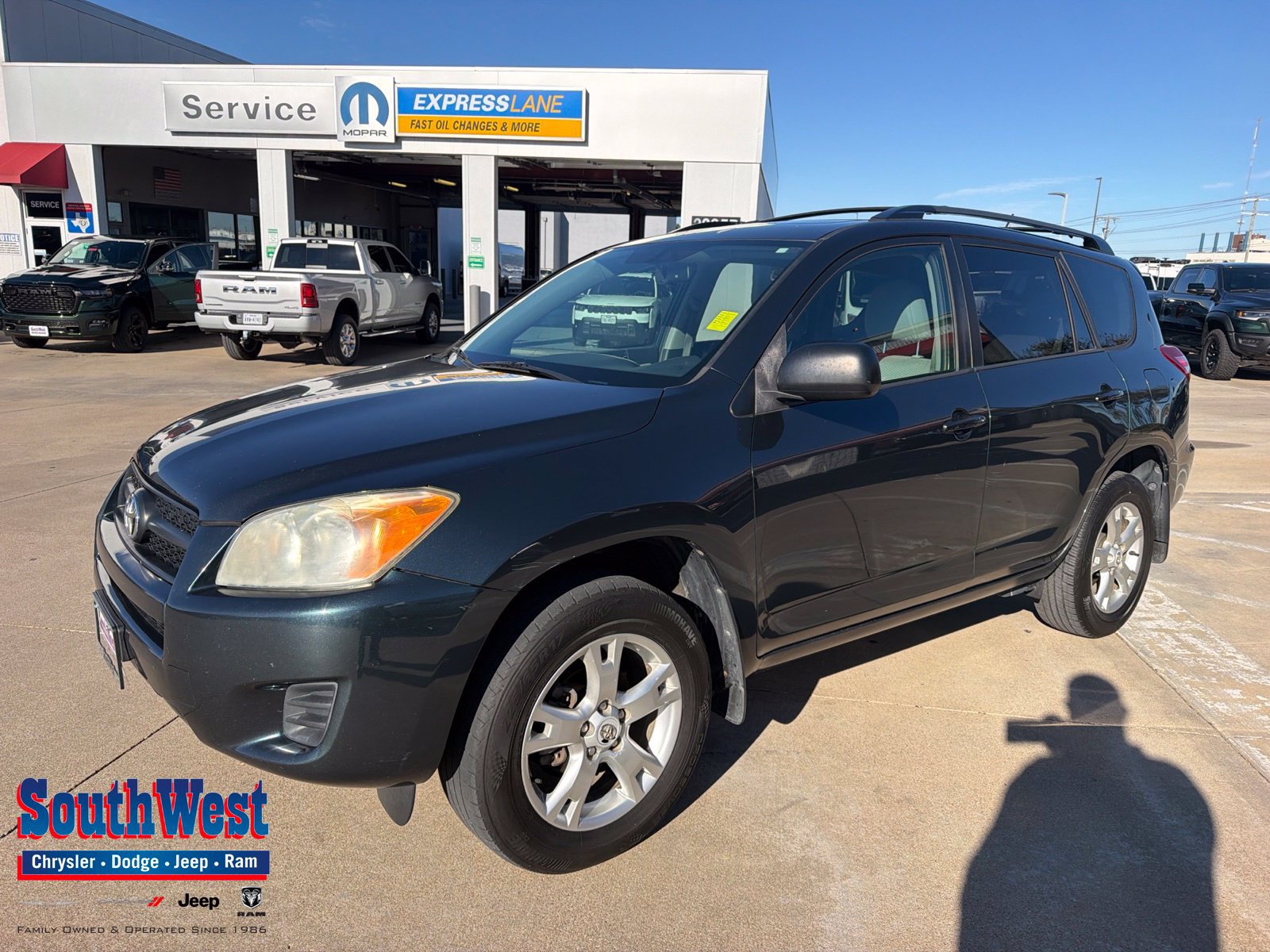 Used 2011 Toyota RAV4 4WD w/ Upgrade Value Pkg 360° Tour