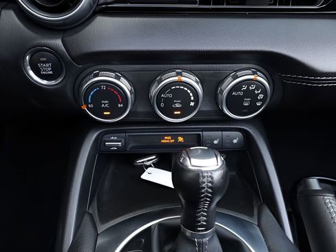 Used 2024 MAZDA MX-5 Miata RF Grand Touring RWD image 35
