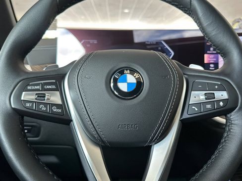 Used 2025 BMW X5 xDrive40i AWD/4WD image 23