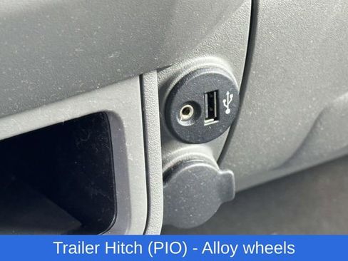 Used 2019 Nissan Frontier SV image 8