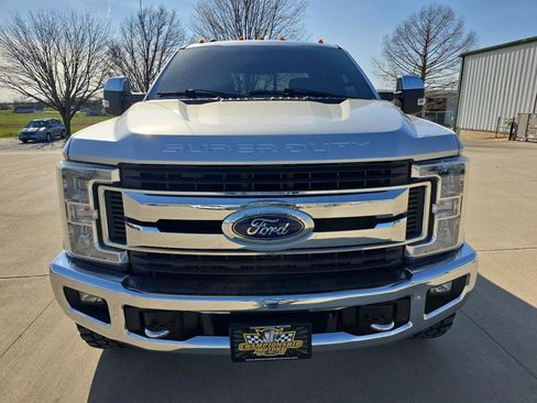 Used 2017 Ford F350 XLT w/ XLT Premium Package image 9