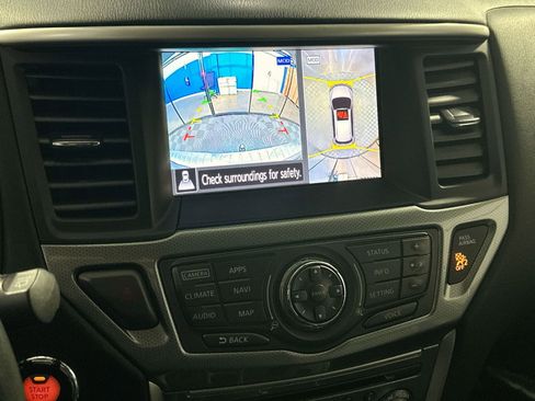 Used 2017 Nissan Pathfinder SL w/ SL Tech Package image 24