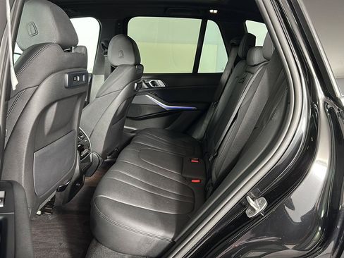 Used 2021 BMW X5 xDrive40i w/ Convenience Package AWD/4WD image 24